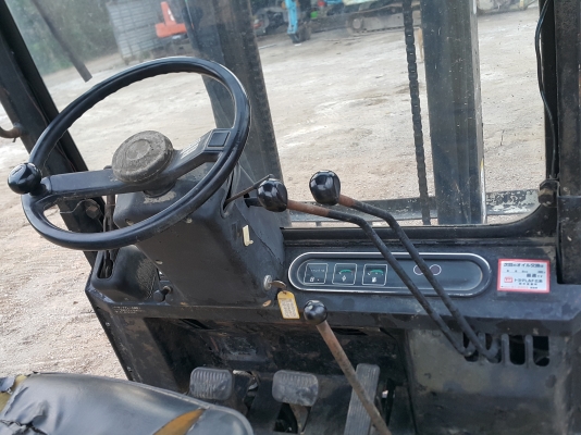 รถฟอร์คลิฟต์ SUMITOMO ยก 1.5 ตัน ยกสูง 3 เมตร ยางตัน 4 เส้น รถเก่านอกนำเข้า ยังไม่เคยใช้งานในไทย สภาพดีพร้อมใช้งาน มีเอกสารใบอินวอยซ์ มี VDO การทำงานให้ชม