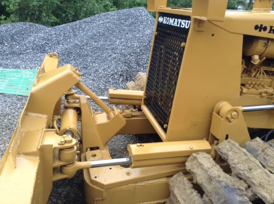KOMATSU D2P-6  - สไลด์ 6 ทิศทาง
