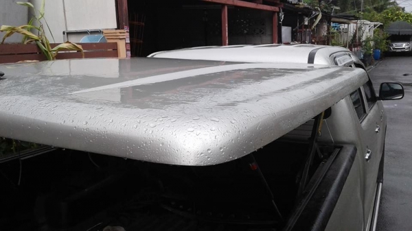 ขายฝาครอบกระบะหลัง Toyota Vigo 4 ประตู ปี 2005 สีบรอนซ์-ทอง รอยขีดข่วนบ้างนิดหน่อย ขายตามสภาพ)