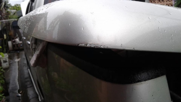 ขายฝาครอบกระบะหลัง Toyota Vigo 4 ประตู ปี 2005 สีบรอนซ์-ทอง รอยขีดข่วนบ้างนิดหน่อย ขายตามสภาพ)