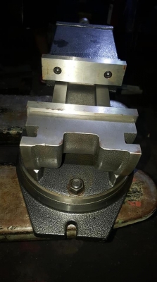 ปากาองศา 6" มือสอง สภาพใหม่ 7000 บาท 0814583376 เอก ปทุม ปากาองศา 6" มือสอง สภาพใหม่ 7000 บาท 0814583376 เอก ปทุม