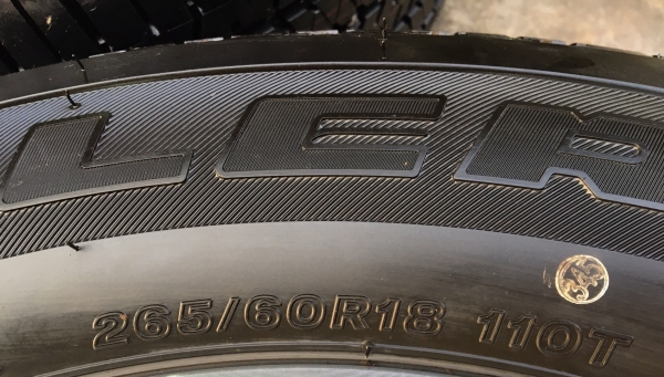 ล้อแม็กป้ายแดง Ford Everest ขอบ 18 พร้อมยางป้ายแดง 265-60-18 Bridgestone ปี 18 แม็กสวยกริ๊บ ตุ่มเด้ง เส้นสีชัด