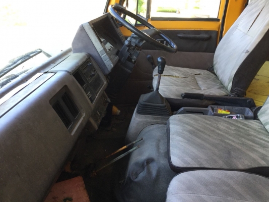 หกล้อ อิซูชุ ร็อค FTR11H165HP บรรทุกน้ำ 7,000ลิต อุปกรณ์,ครบ รถห้าง สภาพสวยหัวบางเดิมพายในครบ พร้อมใช้งาน ทะเบียน/โอน