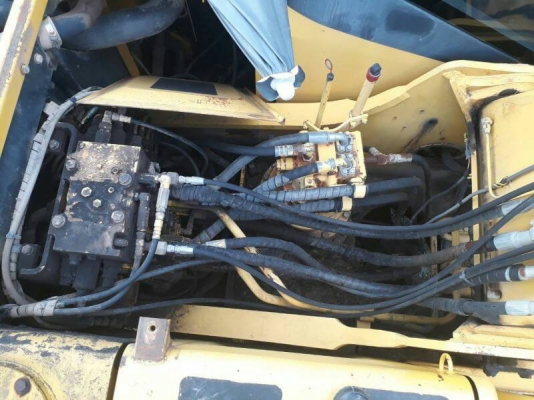 ขายรถแบคโฮ KOMATSU PC200-7 เอกสารอินวอย ราคา 995000 ขายรถแบคโฮ KOMATSU PC200-7 เอกสารอินวอย ราคา 995000