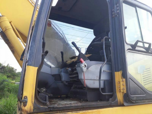 ขายรถแบคโฮ KOMATSU PC200-7 เอกสารอินวอย ราคา 995000 ขายรถแบคโฮ KOMATSU PC200-7 เอกสารอินวอย ราคา 995000