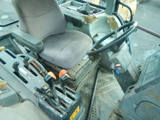 ขาย NEW HOLLAND 8340 2เพลา 125 แรง เก่านอก 690000 บาท โทร. 084-5424150