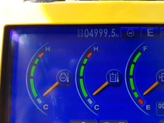 ขายด่วน!! Komatsu PC200-8MO สภาพนางฟ้า ค่ะ ขายด่วน!! Komatsu PC200-8MO สภาพนางฟ้า ค่ะ