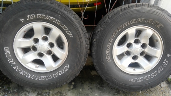 ล้อแม็กเดิม toyota tiger d4d 4wd
