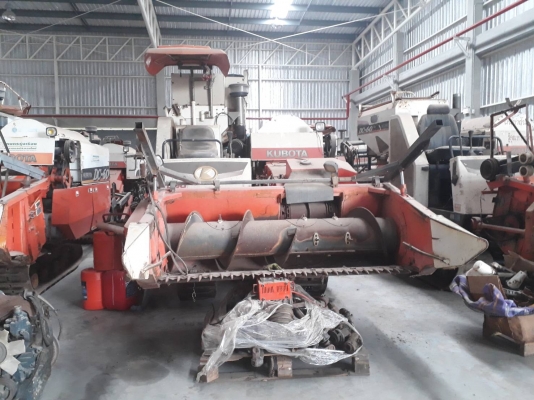 ลดล้างสต๊อก รถเกี่ยว DC60 ราคาเพียง 90,000 บาท