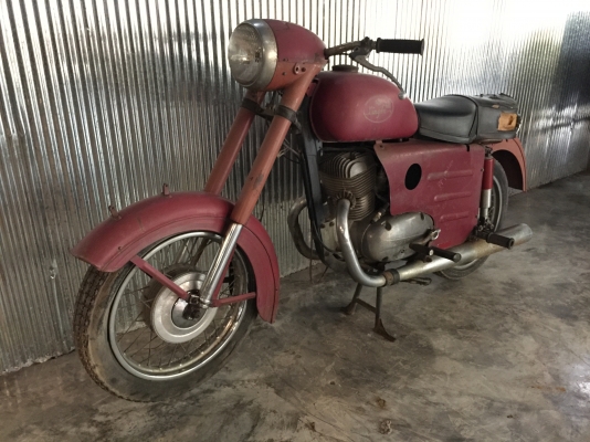 ขาย xing fu 250cc. เหมือน Jawa ขาย xing fu 250cc. เหมือน Jawa