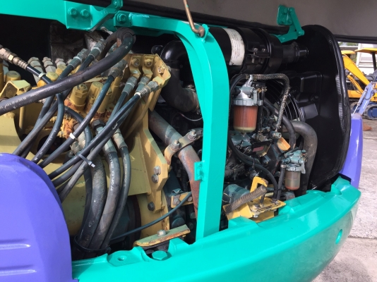 รถขุด Komatsu PC30R มือสอง นำเข้าจากญี่ปุ่น ทำสีใหม่ พร้อมใช้งาน