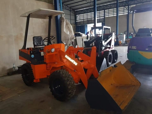 รถตักKOMATSU เก่าญี่ปุ่น ขนาดบุ้งกี้ 0.3คิว KOMATSU WA20 ระบบขับเคลื่อน4ล้อ ฟูลไทม์ ระบบเลี้ยวเอวหน้าสมบูรณ์ คล่องตัว ระบบเบรคหน้าหลังและมือ ระบบเกียร์เดินหน้าและหลัง3เกียร์ใช้งานได้ดี ราคา325,000บาท สนใจติดต่อ #KPGแทรคเตอร์ 081-8416818 ,083-4355829 รับรอ