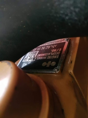 รถตักKOMATSU เก่าญี่ปุ่น ขนาดบุ้งกี้ 0.3คิว KOMATSU WA20 ระบบขับเคลื่อน4ล้อ ฟูลไทม์ ระบบเลี้ยวเอวหน้าสมบูรณ์ คล่องตัว ระบบเบรคหน้าหลังและมือ ระบบเกียร์เดินหน้าและหลัง3เกียร์ใช้งานได้ดี ราคา325,000บาท สนใจติดต่อ #KPGแทรคเตอร์ 081-8416818 ,083-4355829 รับรอ