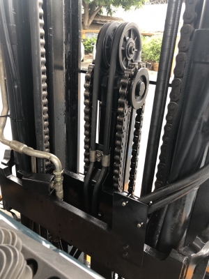 ขายรถฟอร์คลิฟท์มือสอง(นำเข้า)TOYOTA 7FD30(รถนอกนำเข้า) ขนาด 3 ตัน เสา4.5 เมตร(full free)