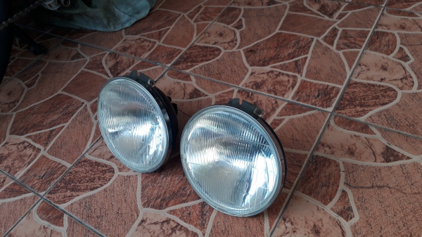 โคมไฟหน้าทรงกลม Koito H4 ขนาด7นิ้ว แท้จากญี่ปุ่น โคมไฟหน้าทรงกลม Koito H4 ขนาด7นิ้ว แท้จากญี่ปุ่น