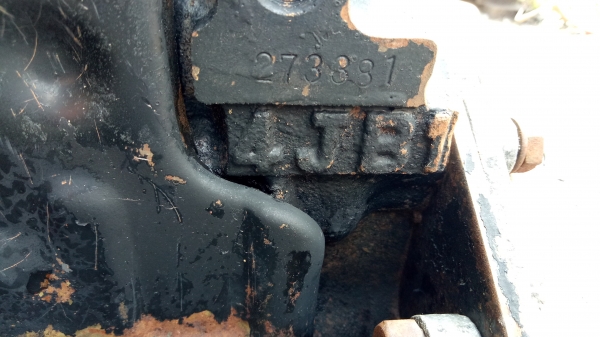 เครื่องอีซูซุ สี่ล้อ 4JB1พร้อมเกียร์ สภาพดี ไม่มีใบคุมขายถูก 28,500.- 095-6314517