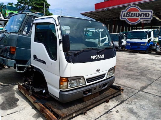 หัวเก๋ง ISUZU NKR ติดเครื่อง 4HF 120 แรงม้า