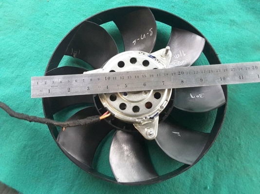 พัดลม 12V ขนาด 11 นิ้ว