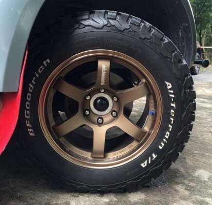 ล้อ TE 37 SUV ก้านCNC ขอบ18x9 off 0 สีเดิมๆทุกวง สภาพสวย งานเนียนๆ