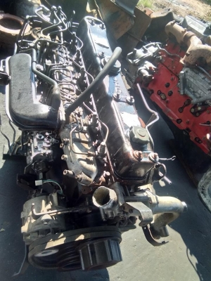 ขายเครื่อง6SD1  Isuzu   240แรง