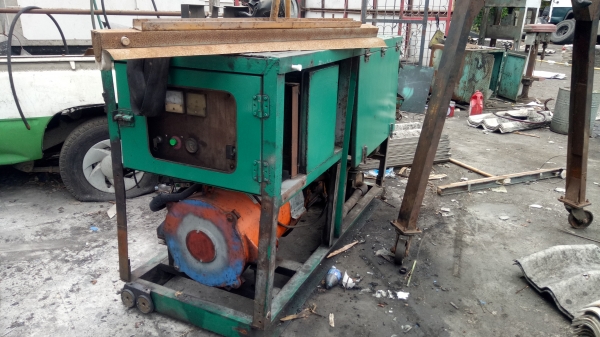 เครื่องปั่นไฟ/ กทม.