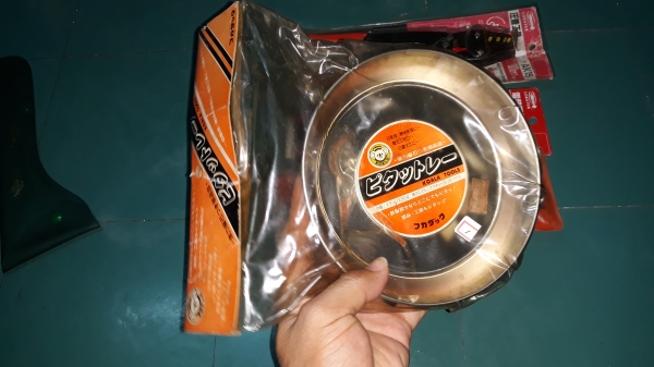 ขายถาดแม่เหล็ก MADE IN JAPAN.ไว้ใส่น็อตสกูใหม่เก่าเก็บแท้ๆ ขายถาดแม่เหล็ก MADE IN JAPAN.ไว้ใส่น็อตสกูใหม่เก่าเก็บแท้ๆ