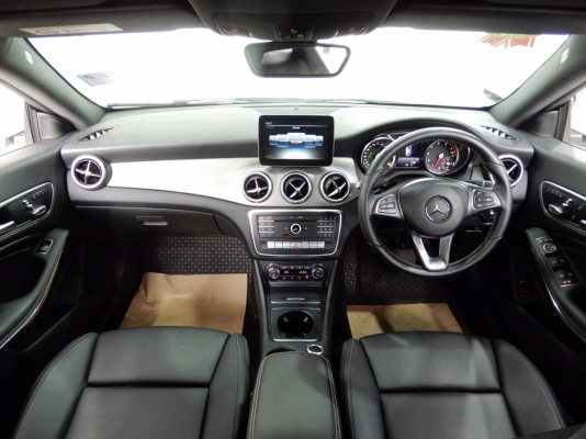 MERCEDES BENZ CLA200 Urban W117 1.6 AT 2017 โทร 062-991-6649 ดาวออโต้เบสท์ MERCEDES BENZ CLA200 Urban W117 1.6 AT 2017 โทร 062-991-6649 ดาวออโต้เบสท์