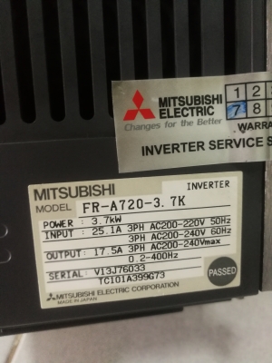 อินเวอร์เตอร์มิตซู 5แรง3.7kw220v รุ่นท๊อป A700 สภาพกริ๊ป