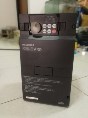 อินเวอร์เตอร์มิตซู 5แรง3.7kw220v รุ่นท๊อป A700 สภาพกริ๊ป