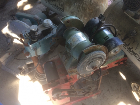 ขายปั๊มลม กับ เครื่องมืออืนๆ ตามรูป