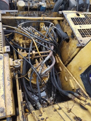 รถแมคโค. แคท.  320. เวอร์ชั้นทู  เอกสารเล่มทะเบียน  พร้อมโอน