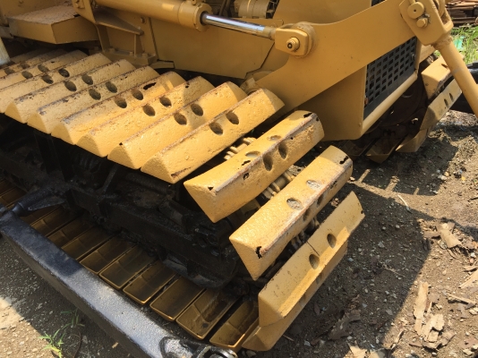 ขายรถแทร็กเตอร์D2-5 P รถสวย พร้อมใช้งาน เครื่องดี ช่วงล่างดี ใบแทร็กสวยทุกใบ ราคาต่อรองคุยกันได้