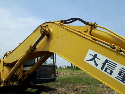 KOMATSU PC 200-5