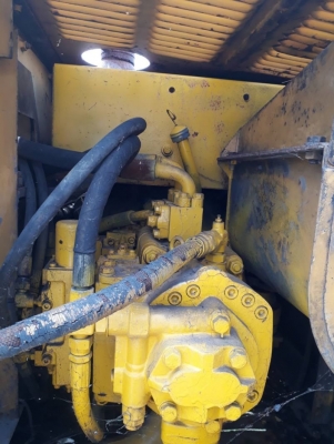 KOMATSU PC 200-5