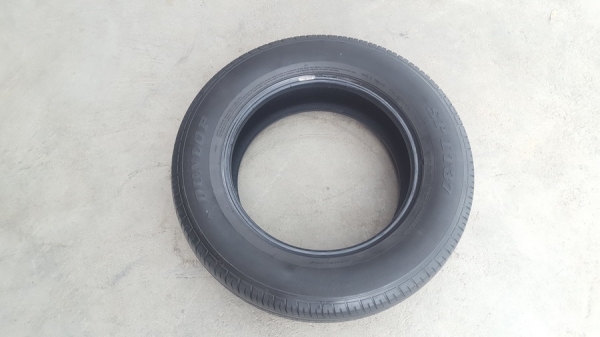 ขายยาง\% 215/65/16 ปี 0517 DUNLOP LT37 4 เส้น ขายยาง\% 215/65/16 ปี 0517 DUNLOP LT37 4 เส้น