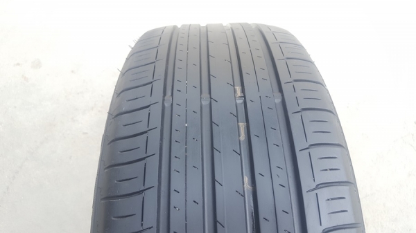 ขายยาง\% 215/55/16 ปี 0817 DUNLOP LT37 2 เส้น