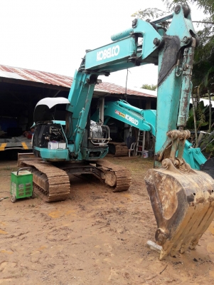 ขายรถแบคโฮ Kobeco SK75UR