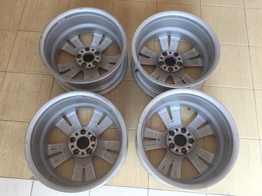 ขายล้อ Benz ถอดเก็บตั้งแต่ป้ายแดง