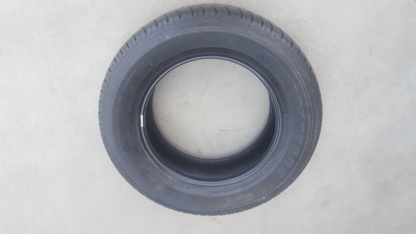 ขายยาง\% 265/60/18 ปี 17 BRIDGESTONE HT684 4 เส้น ขายยาง\% 265/60/18 ปี 17 BRIDGESTONE HT684 4 เส้น
