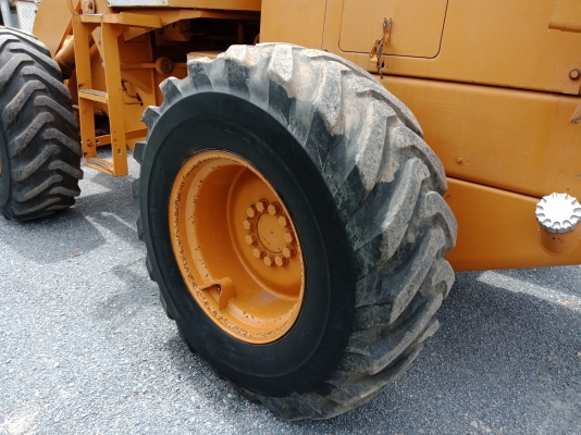 รถญี่ปุ่นเกรดA ขายถูก KOMATSU 510 กรองเดี่ยว ซีเรียลสูง นำเข้าจากญี่ปุ่น โทร.090-986-2521 อ๊อบ