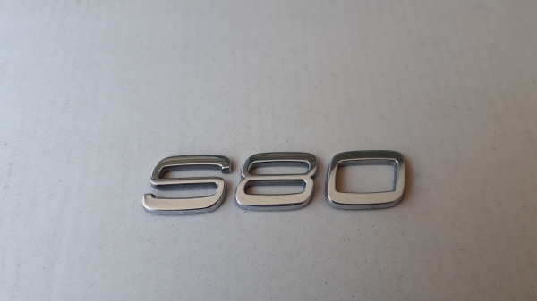 เพลทโลโก้ S80 แท้ ติดท้ายรถ VOLVO