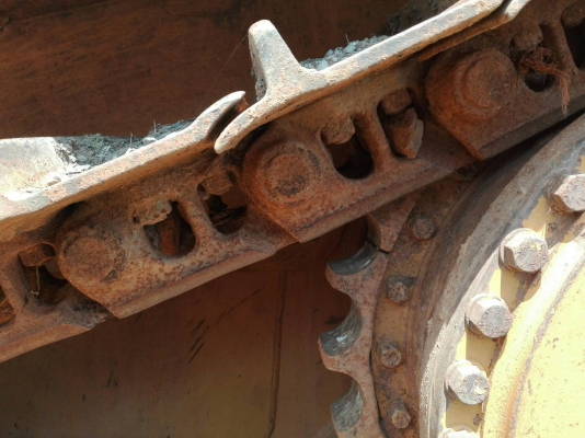 ขายรถแทรกเตอร์ตีนไก่ CAT รุ่น D6R