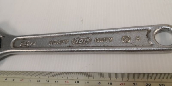 280 บ.ส่งถึงบ้านฟรี โทร 083-2000058 LINE ID: line832923 ประแจเลื่อนยี่ห้อ TOP ขนาด250 mm. 280 บ.ส่งถึงบ้านฟรี โทร 083-2000058 LINE ID: line832923 ประแจเลื่อนยี่ห้อ TOP ขนาด250 mm.