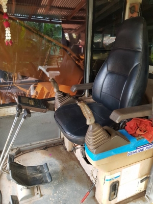 ขายรถแบคโฮ KOMATSU PC 200 สภาพดี พร้อมใช้งาน