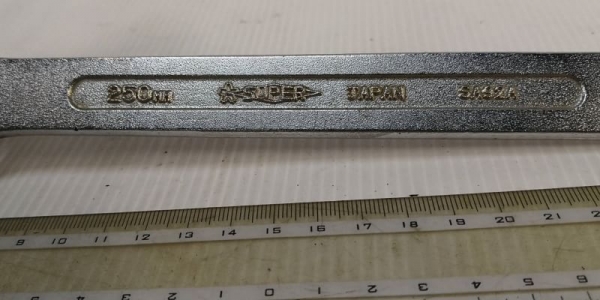250 บ.ส่งถึงบ้านฟรี โทร 083-2000058 LINE ID: line832923 ประแจเลื่อน ยี่ห้อ SUPER ขนาด 250 mm.