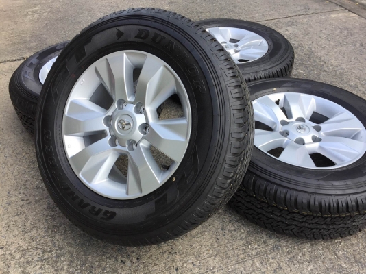 ขายล้อป้ายแดง Revo ขอบ17 พร้อมยาง DUNLOP AT 265-65-17 ปี18 ชุดละ 19,500 บาท