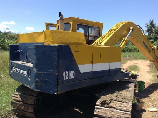 # ขายKOMATSU 12HD รถสวย พร้อมใช้งาน เครื่องดี ช่วงล่างดี ราคาต่อรองคุยกันได้คะ โทร0616613023แพรว