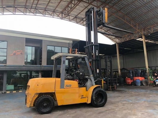 ขายค่ะ รถฟอร์คลิฟท์ ยี่ห้อ TCM ขนาด 5 ตัน เสายกสูง 4 เมตร