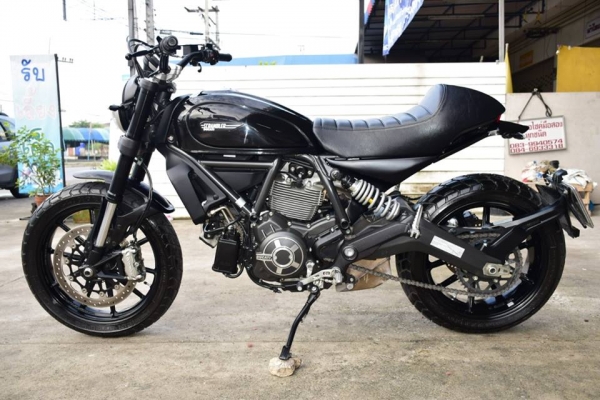 Ducati Scramble Dark Edition สวย ๆ ใส ๆ Ducati Scramble Dark Edition สวย ๆ ใส ๆ