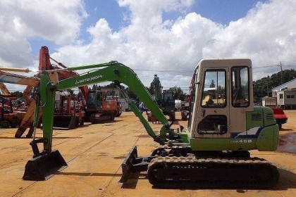 ขาย รถแม็คโคร MITSUBISHI MM45B พร้อมใช้งาน นำเข้าเองจากประเทศญี่ปุ่น ติดต่อ 063-9316985 ID LINE : 0639316985 ครับ